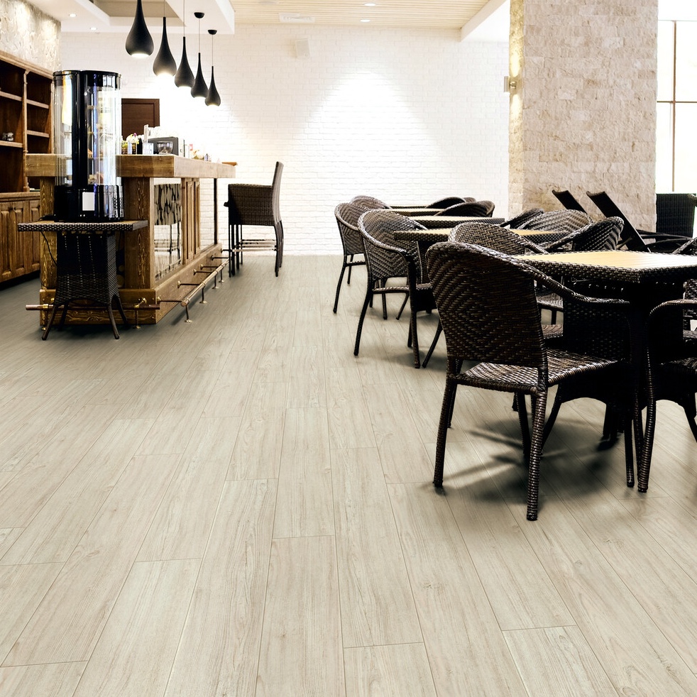Afterhall revendeur sol Expona simplay 19db 9067 white rustic pine chêne photo ambiance