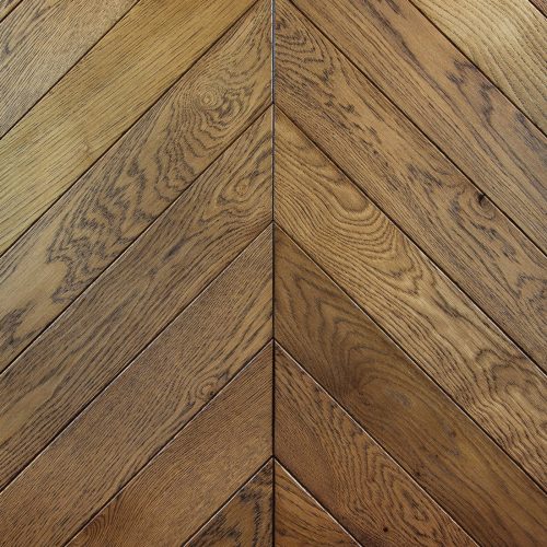 Parquet haut de gamme en point de hongrie, Chêne de l'Est. Revendeur After Hall.