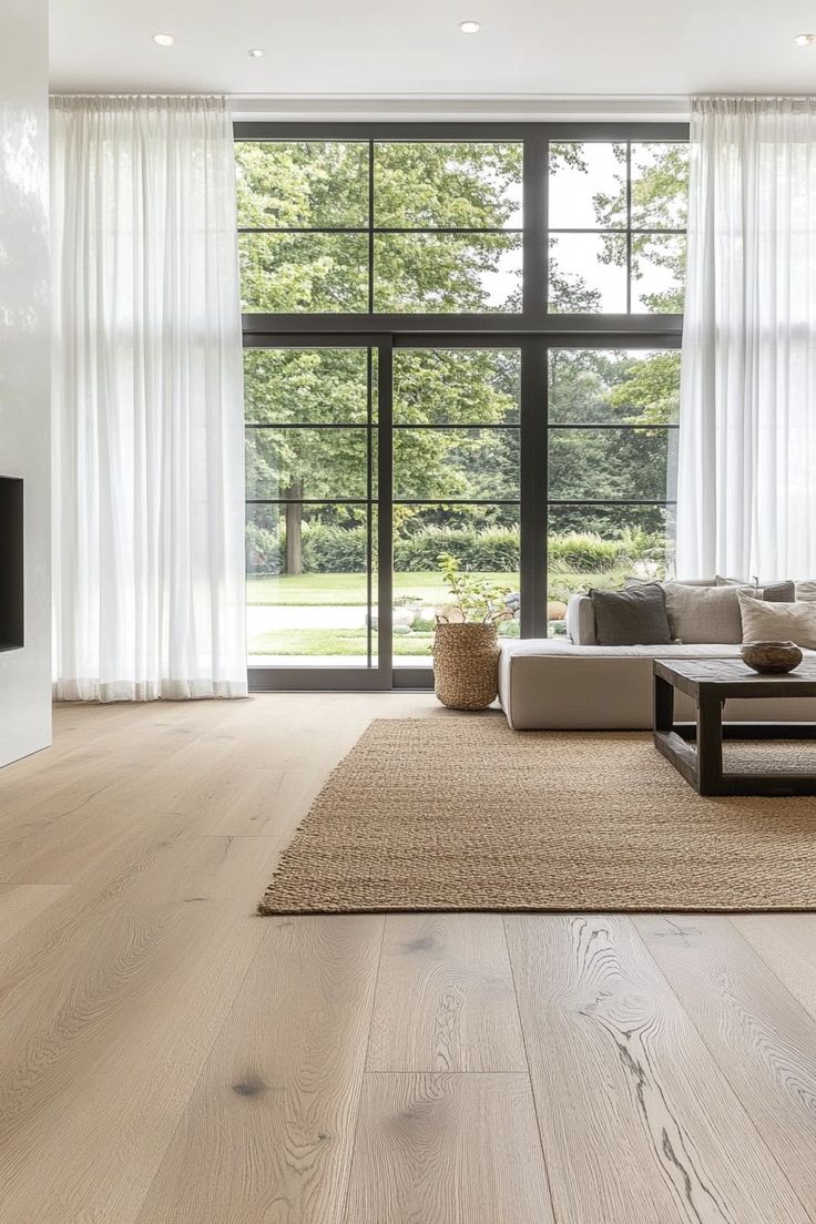 Agrandir une pièce grâce au sol 21 revetement sol parquet lames larges aspect chene salon minimaliste