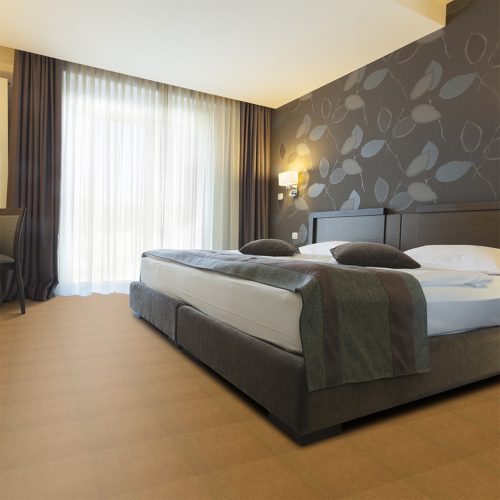 Balsan moquette marron dans une chambre